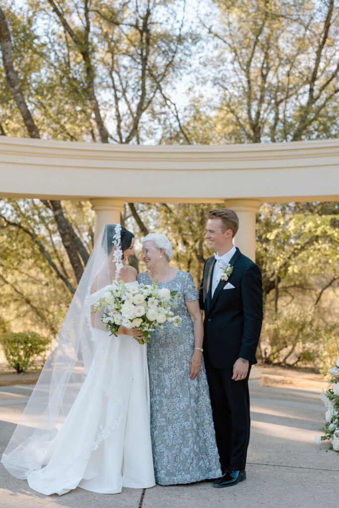 family photos at luxury wedding at napa wedding