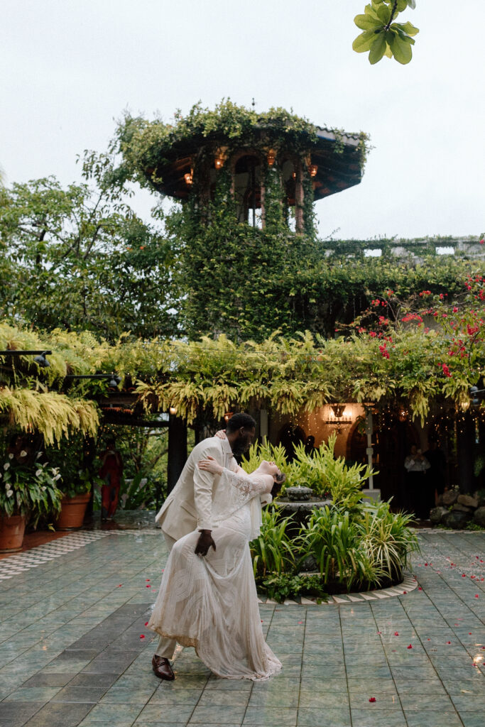 first dance of the bride and groom on their wedding day at the Hacienda Siesta Alegre in Puerto Rico 