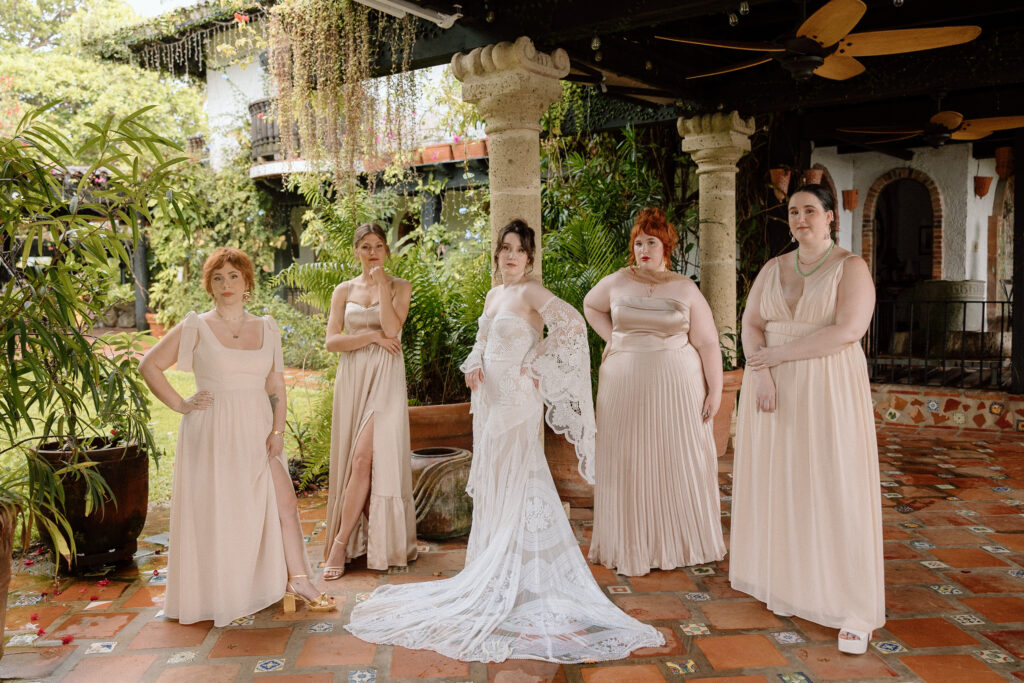 bride and bridesmaids at the Hacienda Siesta Alegre in Puerto Rico 