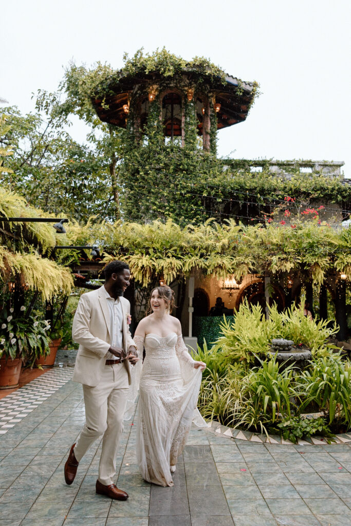 first dance of the bride and groom on their wedding day at the Hacienda Siesta Alegre in Puerto Rico 
