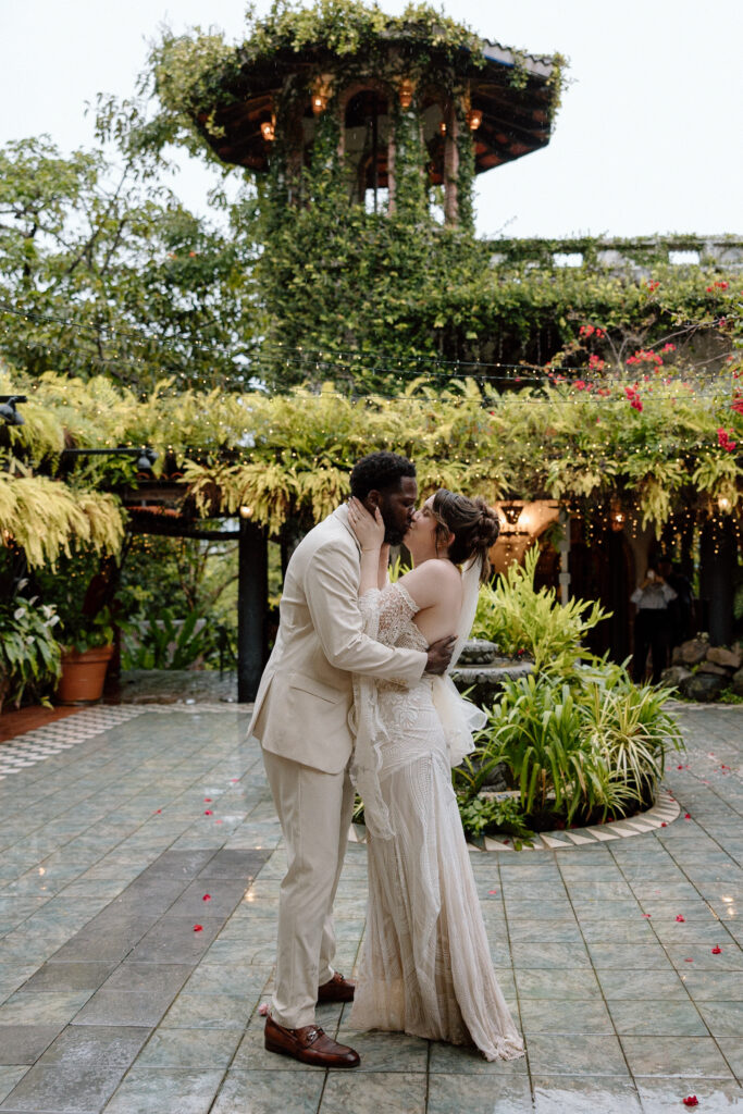 first dance of the bride and groom on their wedding day at the Hacienda Siesta Alegre in Puerto Rico 
