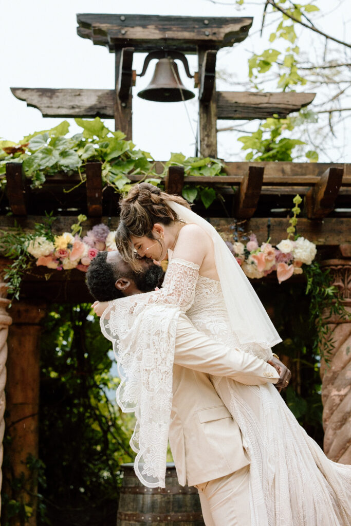 romantic photos of the bride and groom on their wedding day at the Hacienda Siesta Alegre in Puerto Rico 