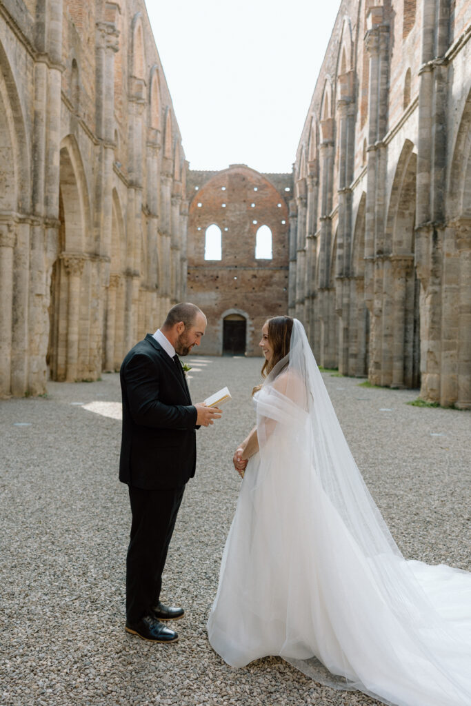 Wedding at San Galgano Abbey in Tuscany