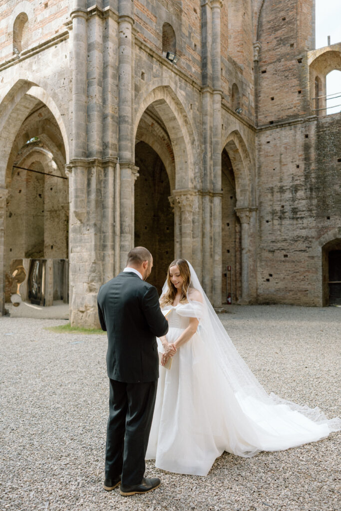 Wedding at San Galgano Abbey in Tuscany
