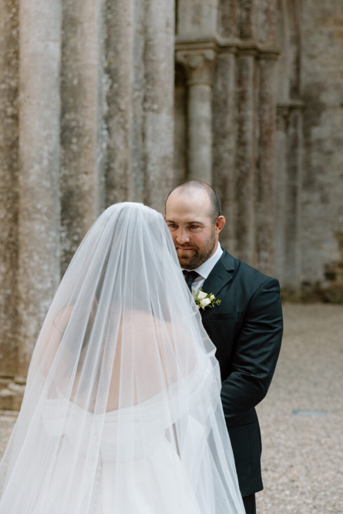 Wedding at San Galgano Abbey in Tuscany