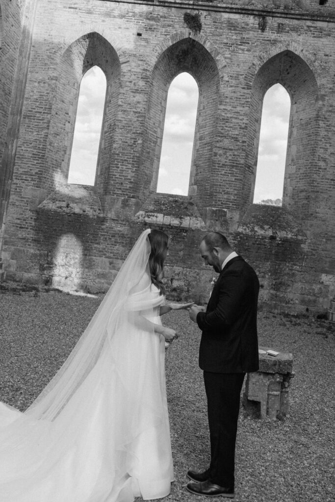 Wedding at San Galgano Abbey in Tuscany