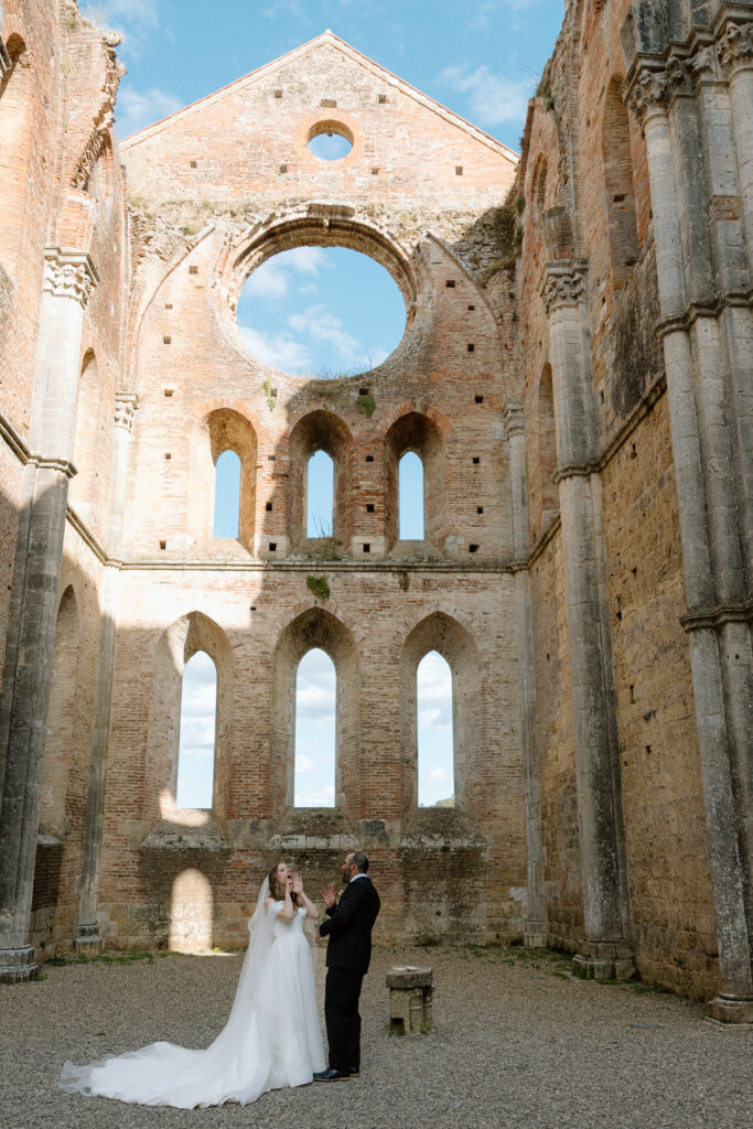 Wedding at San Galgano Abbey in Tuscany
