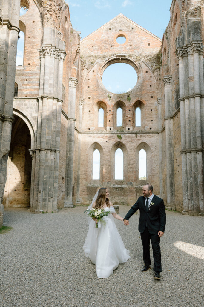 Wedding at San Galgano Abbey in Tuscany