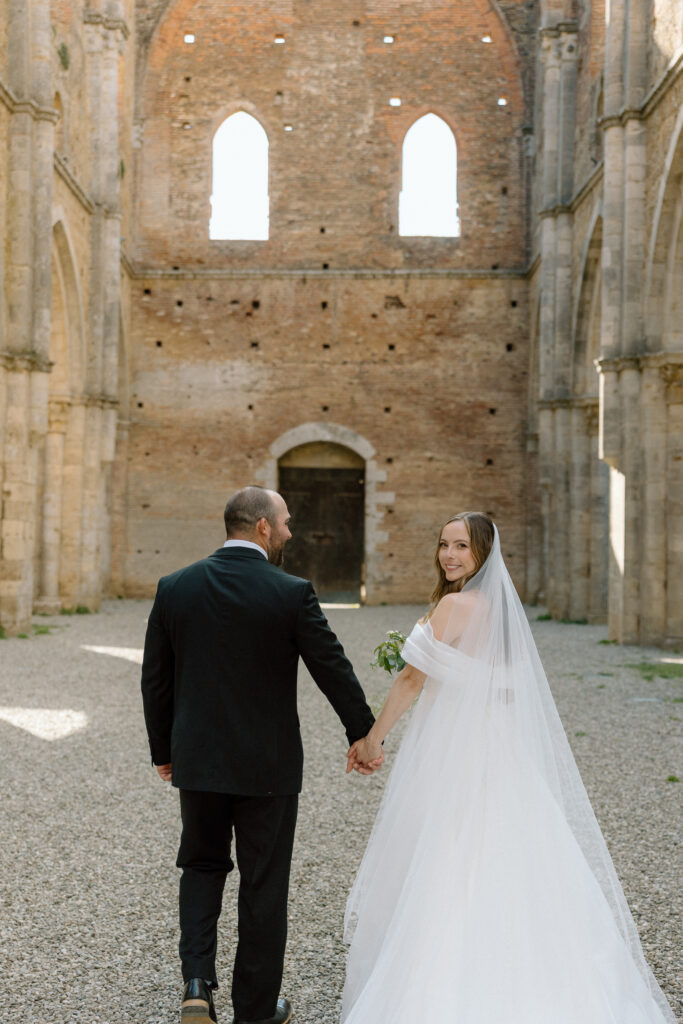 Wedding at San Galgano Abbey in Tuscany