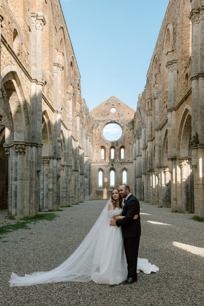 Wedding at San Galgano Abbey in Tuscany