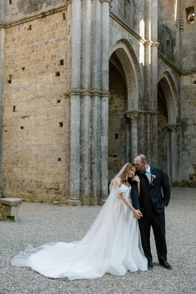 Wedding at San Galgano Abbey in Tuscany