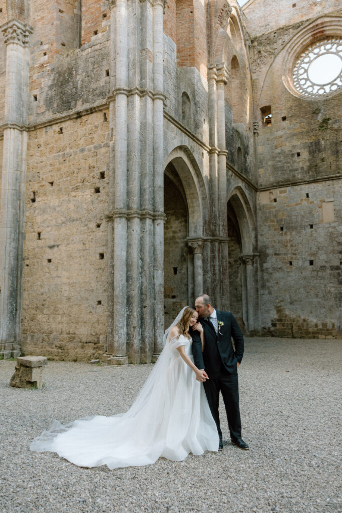 Wedding at San Galgano Abbey in Tuscany