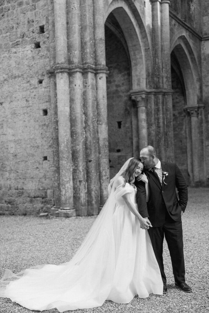 Wedding at San Galgano Abbey in Tuscany