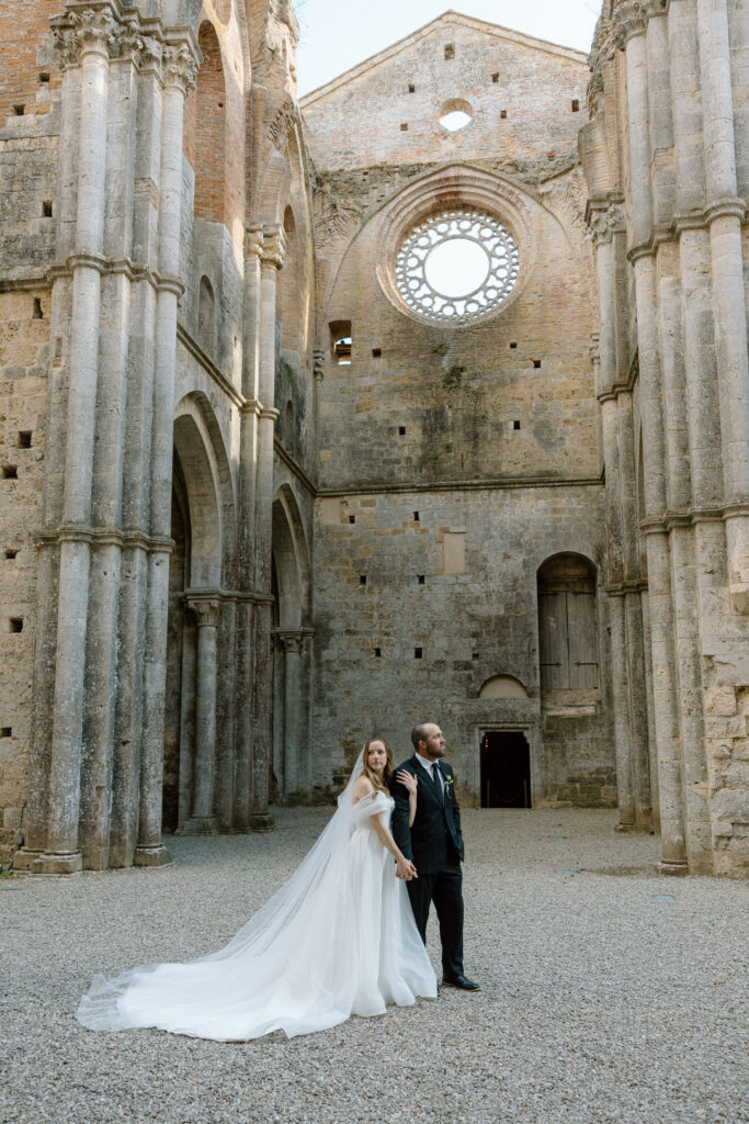 Wedding at San Galgano Abbey in Tuscany