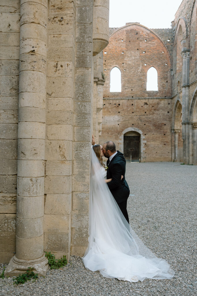 Wedding at San Galgano Abbey in Tuscany