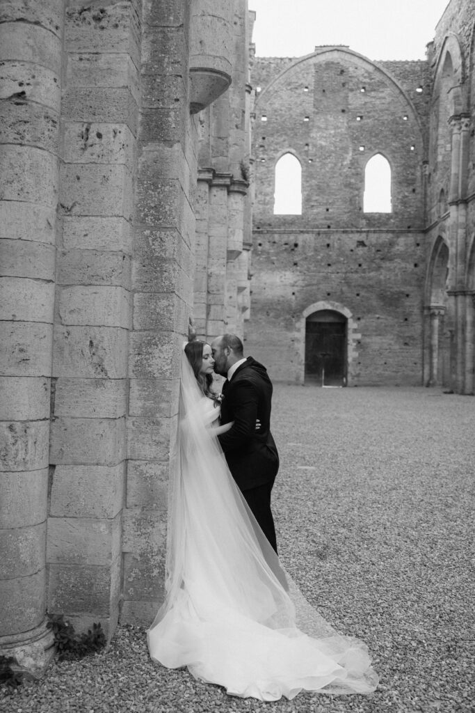 Wedding at San Galgano Abbey in Tuscany