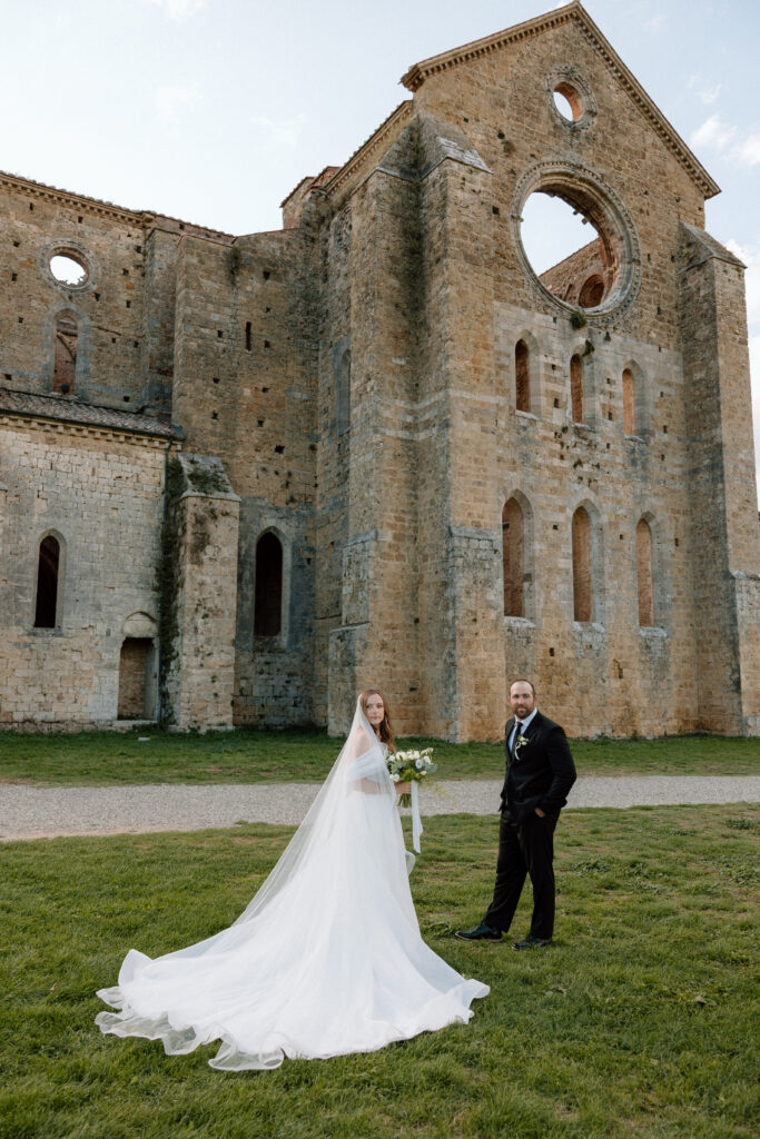 Wedding at San Galgano Abbey in Tuscany