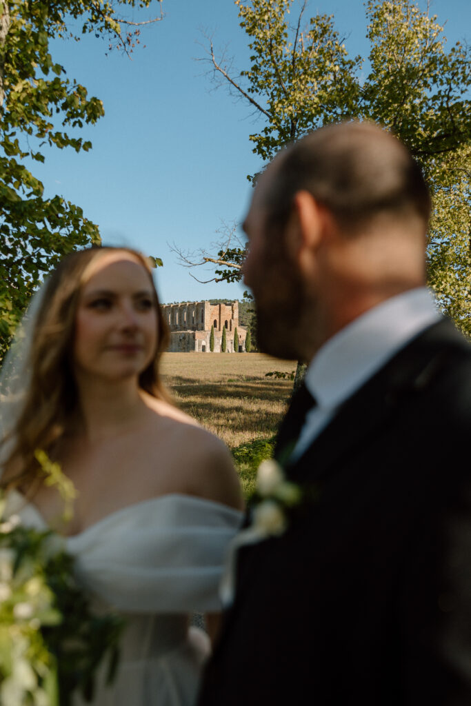 Wedding at San Galgano Abbey in Tuscany